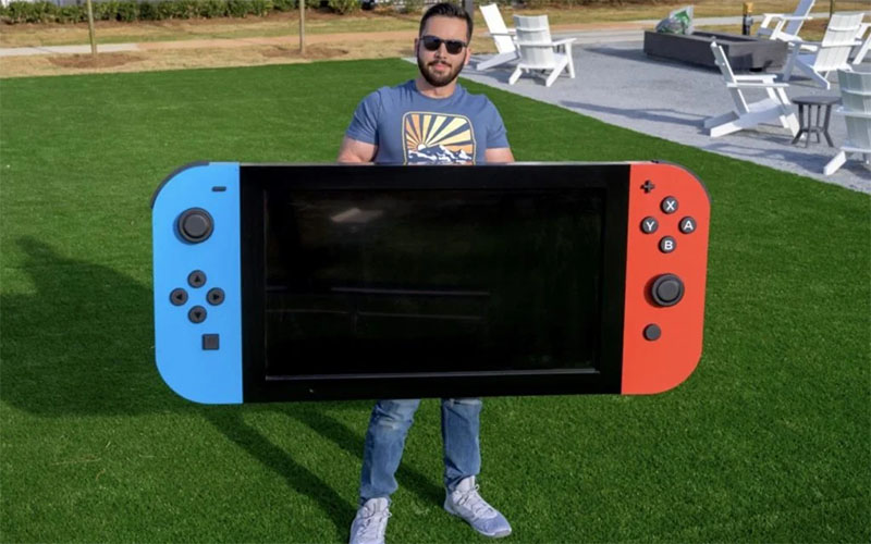 YouTuber AS Ciptakan Nintendo Switch Berukuran Raksasa untuk Disumbangkan