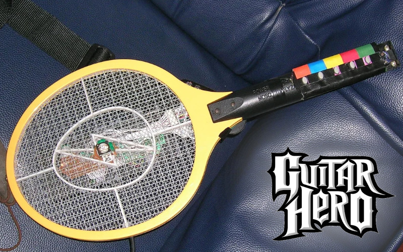 Seorang Fans Guitar Hero Pamerkan Custom Controller yang Terbuat dari Raket Nyamuk