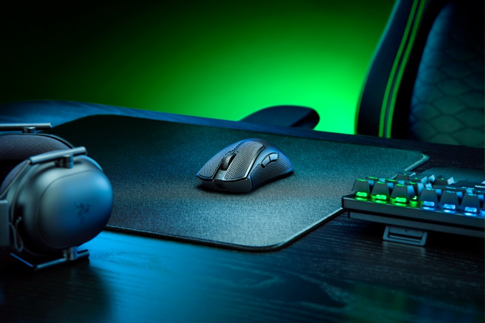 Razer Perkenalkan Deathadder V3 Pro, Mouse Gaming yang Sangat Ringan!