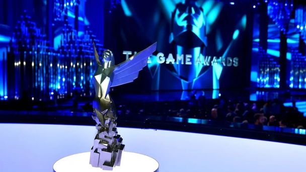 The Game Awards 2021 trophy