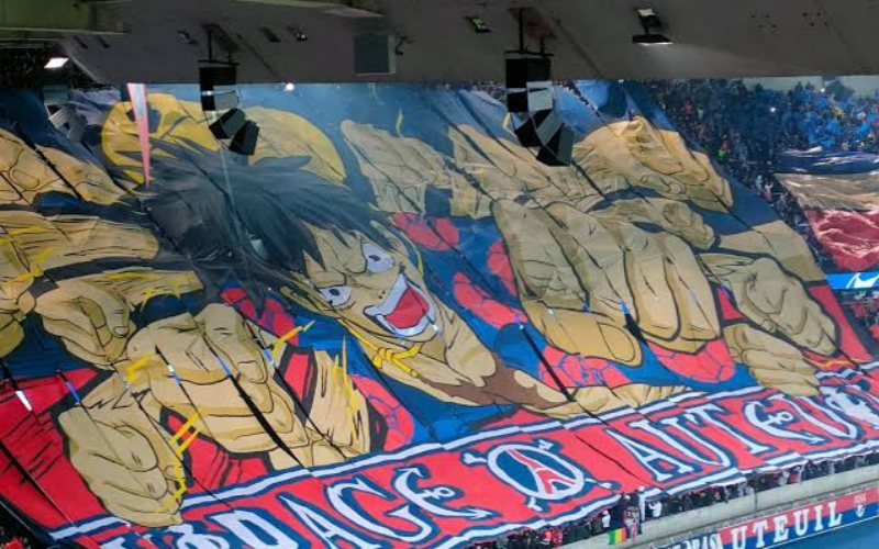 PSG VS Bayer Munchen, Supporter Buat Koreo Luffy One Piece