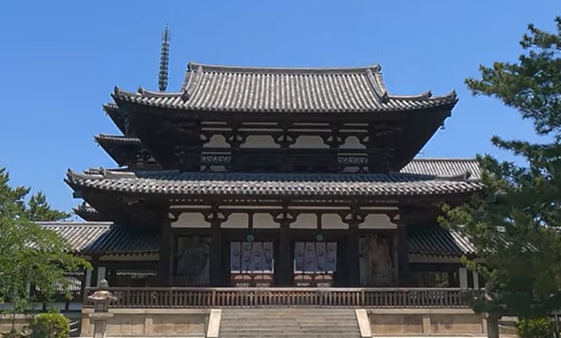 Kuil Horyuji Chumon (Gerbang Tengah)