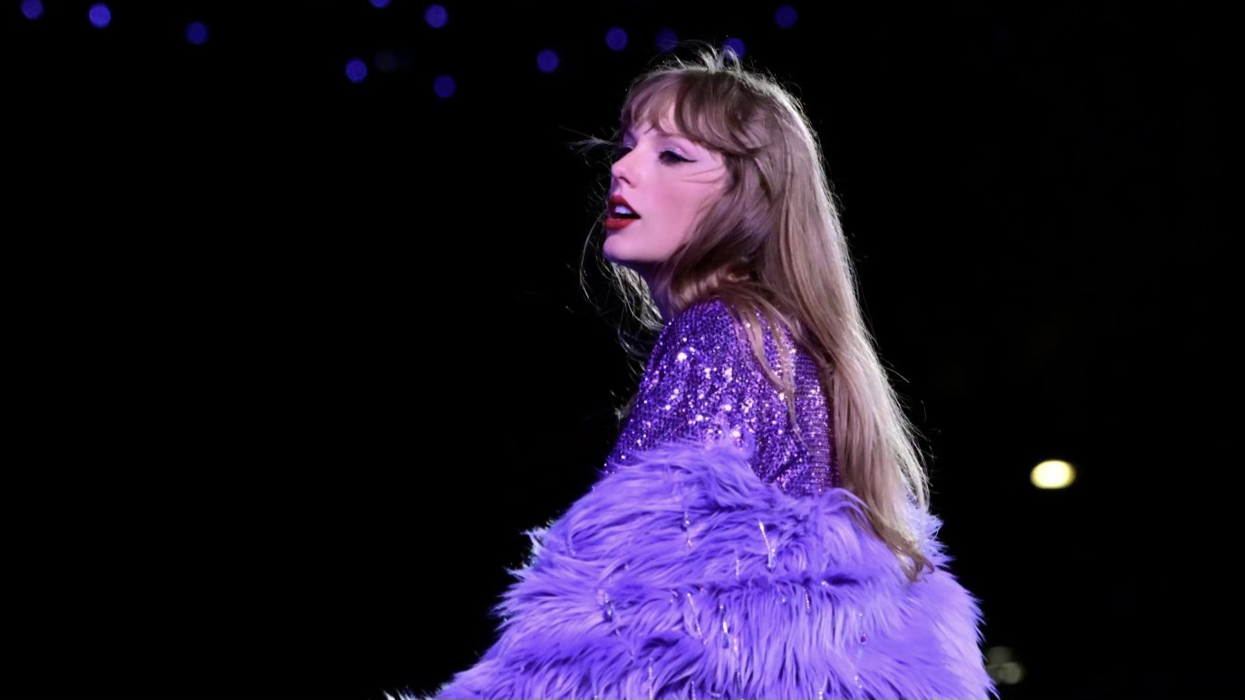 Mengenal Album Taylor Swift Deluxe Midnights yang Baru Rilis