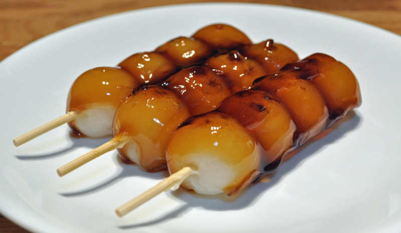 Dessert dango di jepang