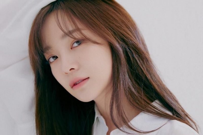 Kim Sejeong Akhirnya Umumkan Comeback sebagai Penyanyi!