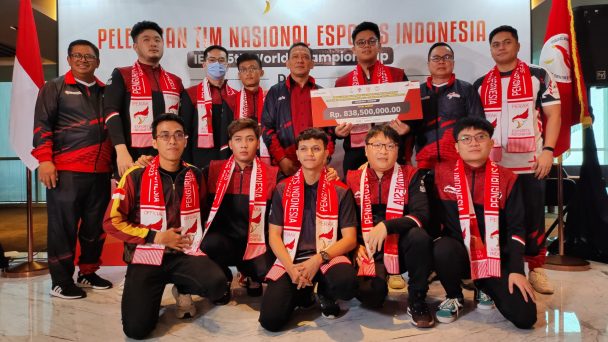 Atlet Esports Indonesia dan PB ESI