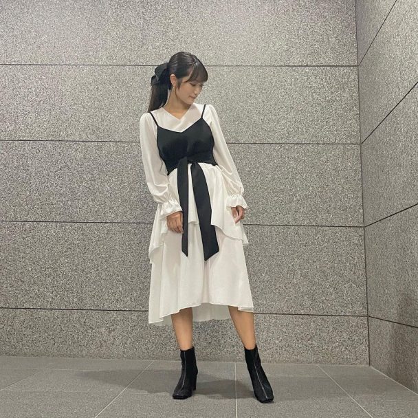 Ruffle Dress dengan Bratop Nana Fujita AKB48