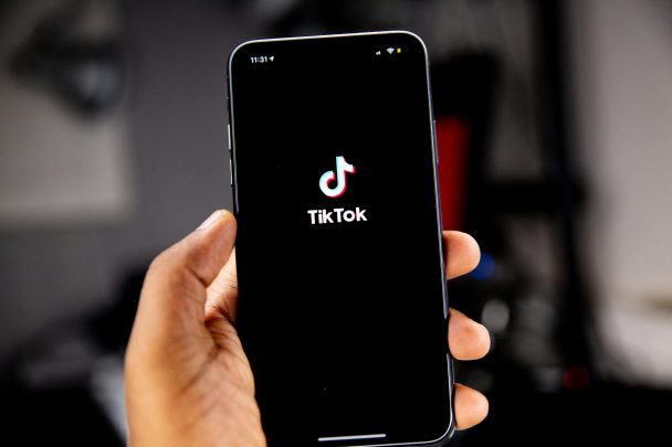 TikTok baru saja merilis fitur TikTok Studio untuk mempermudah kreator melakukan analisis konten TikTok.
