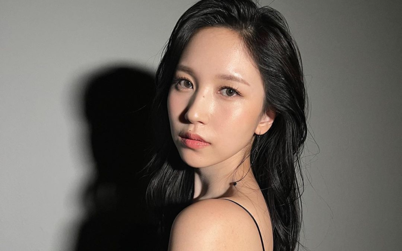 Twice MINA - Idola Kpop