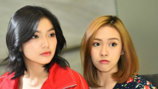 Perkapalan JKT48 Grenin, Gracia dan Anin